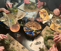 Load image into Gallery viewer, Living Wreaths : Air Plants with Terra Cotta Plant Boutique // Sat. March 14th // 1pm - 3pm
